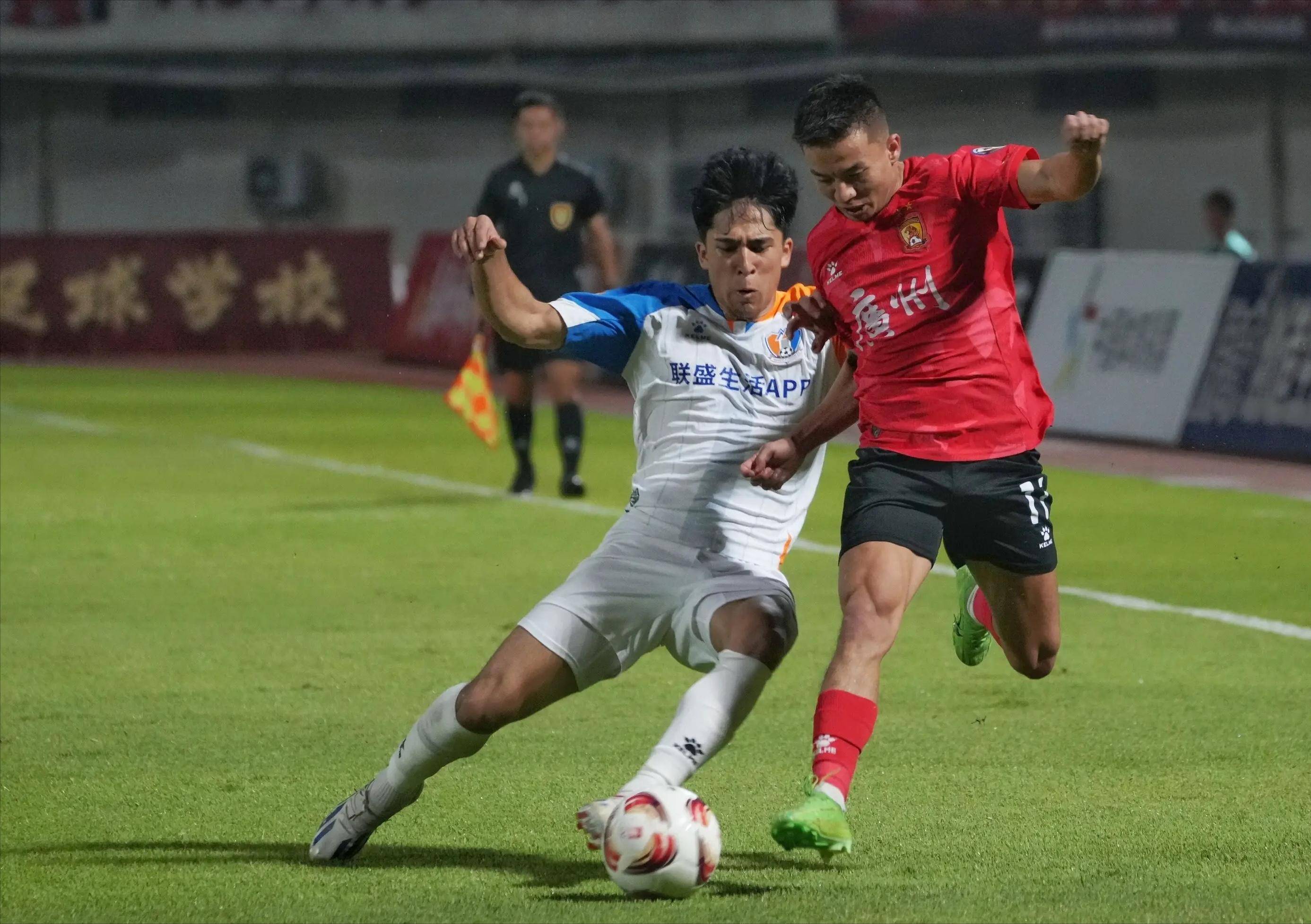 贝博体育-冲刺阶段体能课后；广州队止住颓势备战法联杯；话题不断；纪律约束更严格(三国志事件战法兑换表)