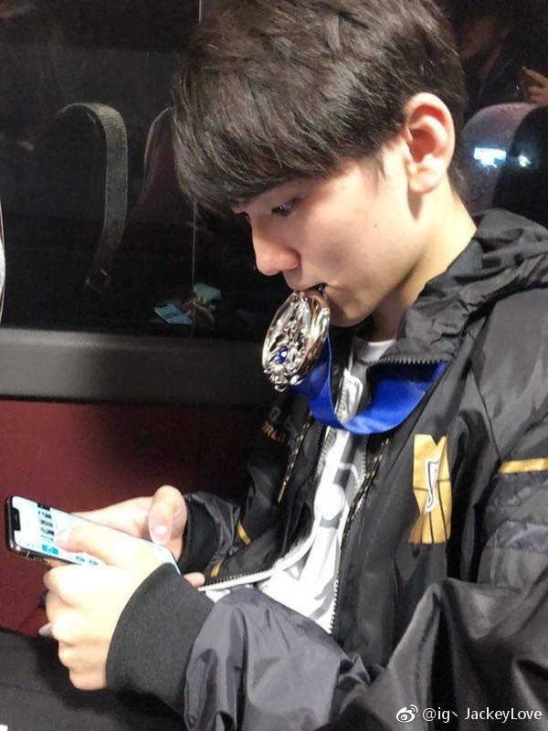 BB体育-关于JackeyLove赛事官方发布高光表现新规，切尔西争议不断！的信息